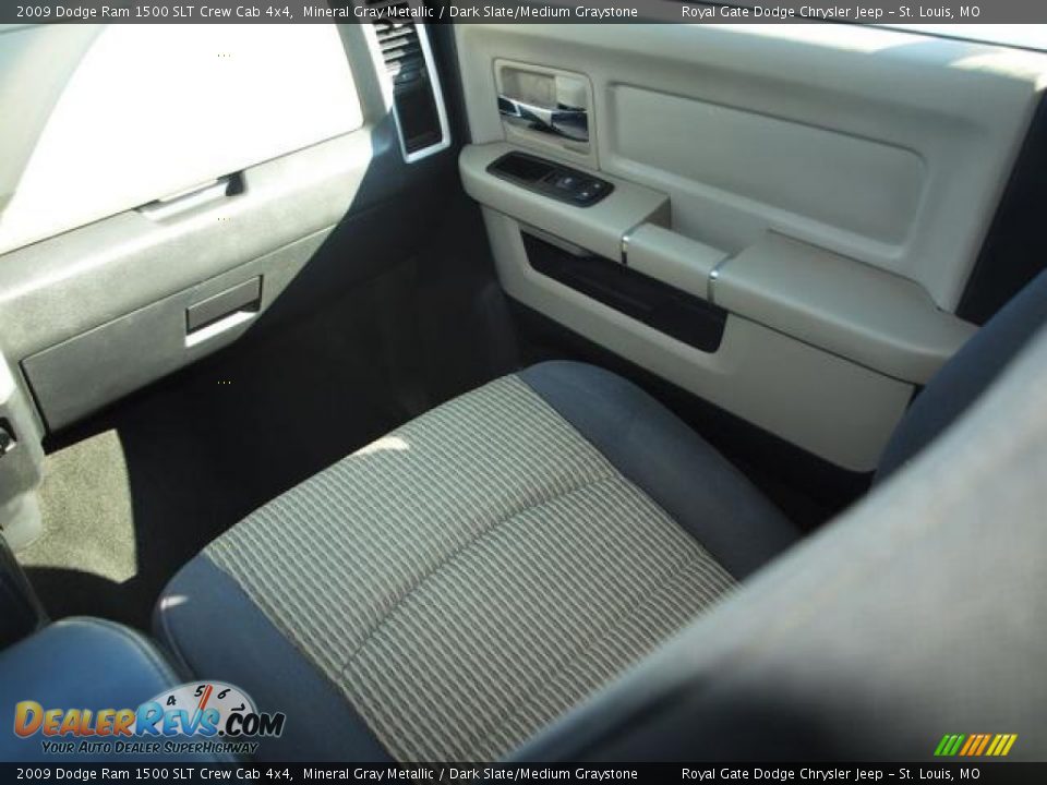 2009 Dodge Ram 1500 SLT Crew Cab 4x4 Mineral Gray Metallic / Dark Slate/Medium Graystone Photo #13