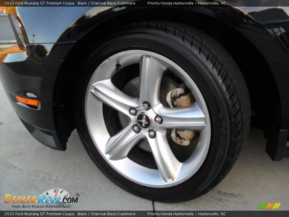 2010 Ford Mustang GT Premium Coupe Wheel Photo #22