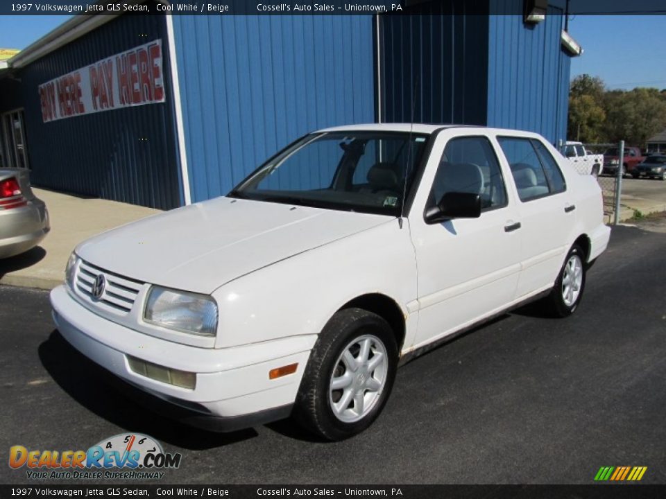 1997 Volkswagen Jetta GLS Sedan Cool White / Beige Photo #1