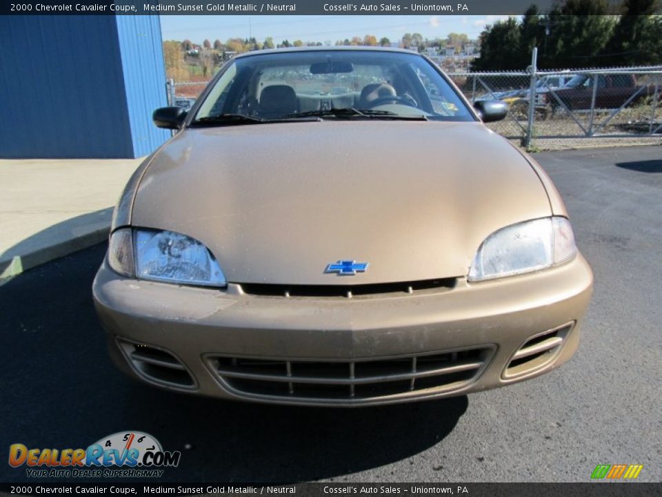 2000 Chevrolet Cavalier Coupe Medium Sunset Gold Metallic / Neutral Photo #6