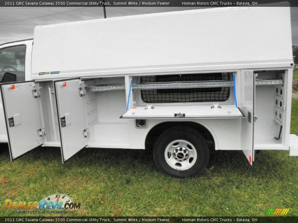 Summit White 2011 GMC Savana Cutaway 3500 Commercial Utility Truck Photo #12