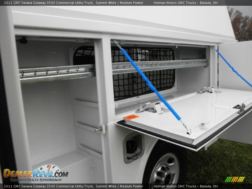 2011 GMC Savana Cutaway 3500 Commercial Utility Truck Summit White / Medium Pewter Photo #13
