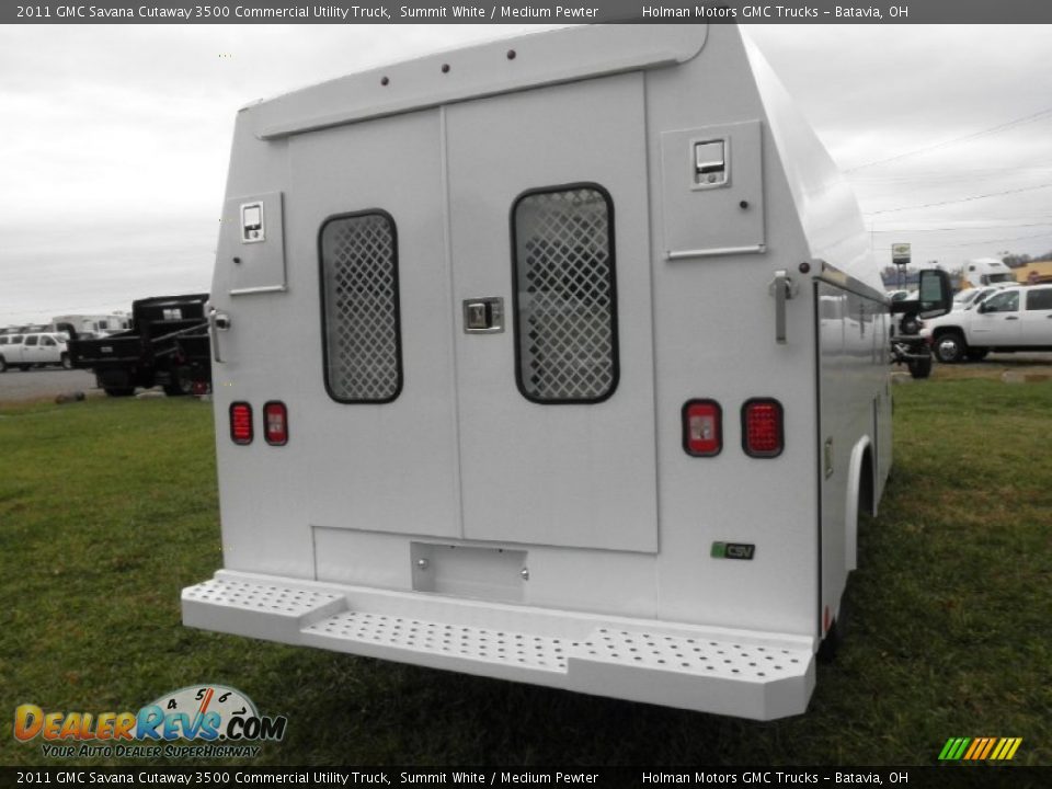 2011 GMC Savana Cutaway 3500 Commercial Utility Truck Summit White / Medium Pewter Photo #18