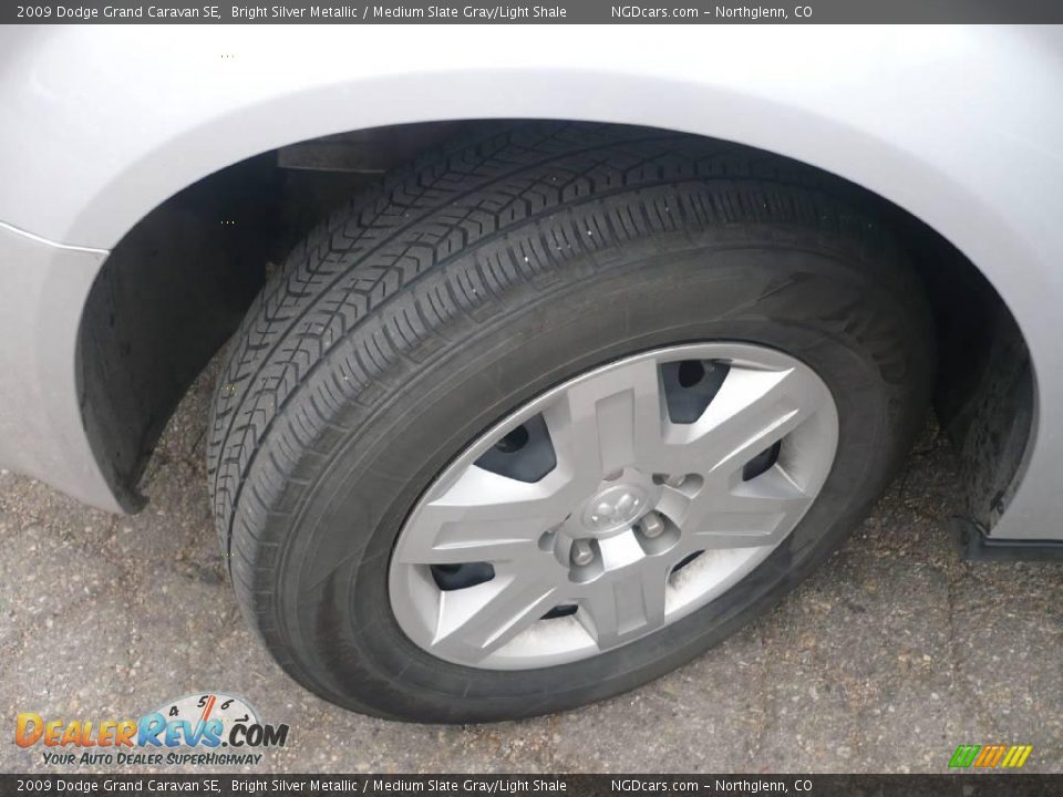 2009 Dodge Grand Caravan SE Bright Silver Metallic / Medium Slate Gray/Light Shale Photo #5