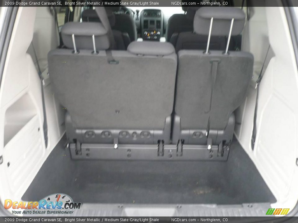 2009 Dodge Grand Caravan SE Bright Silver Metallic / Medium Slate Gray/Light Shale Photo #7