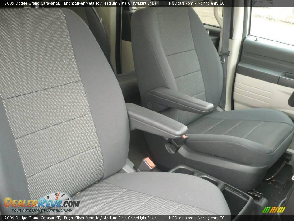 2009 Dodge Grand Caravan SE Bright Silver Metallic / Medium Slate Gray/Light Shale Photo #8