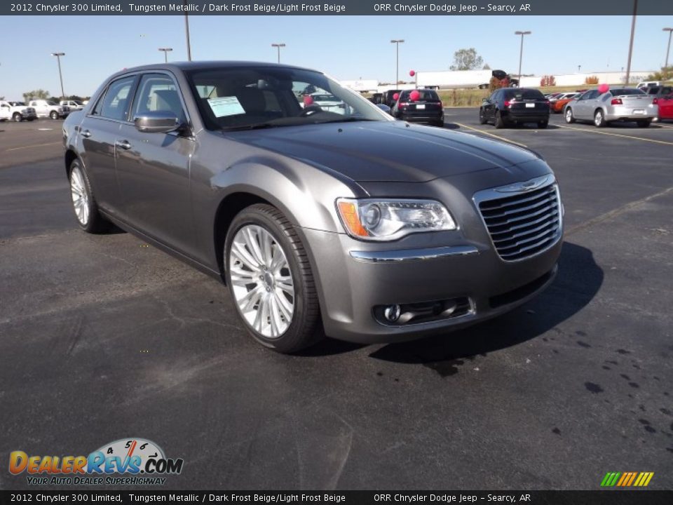 Front 3/4 View of 2012 Chrysler 300 Limited Photo #3