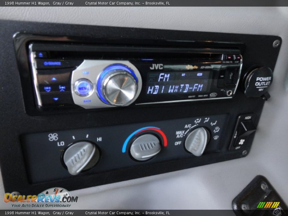 Controls of 1998 Hummer H1 Wagon Photo #21