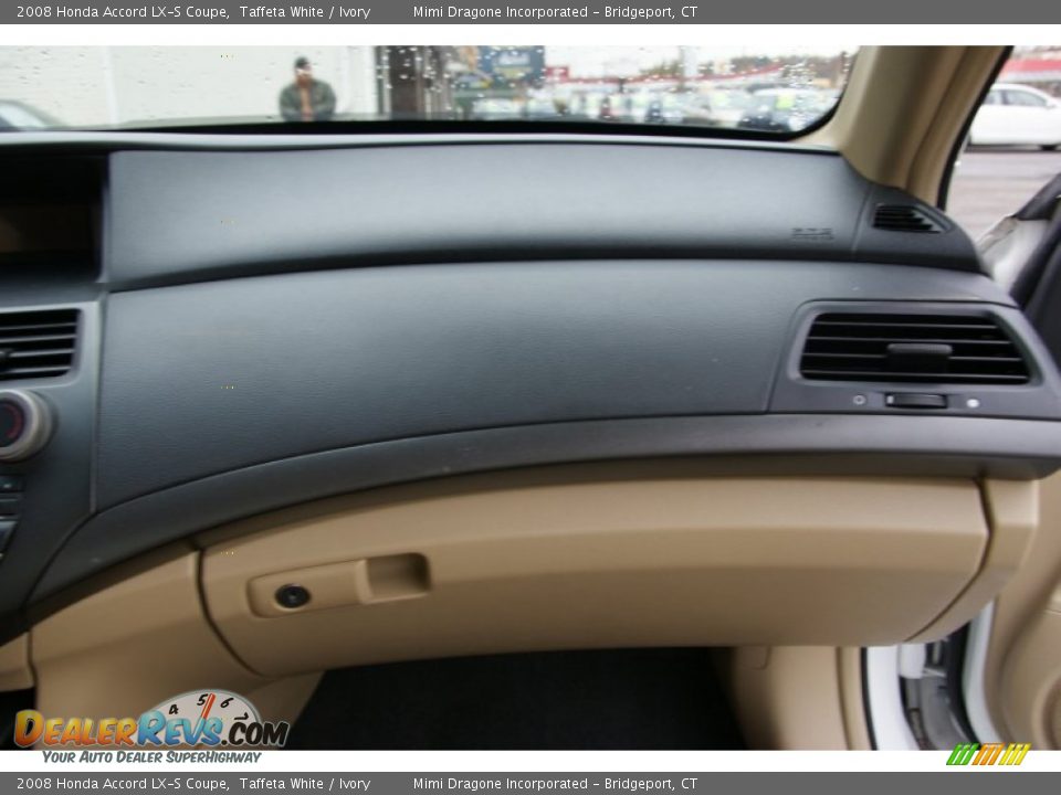 2008 Honda Accord LX-S Coupe Taffeta White / Ivory Photo #16