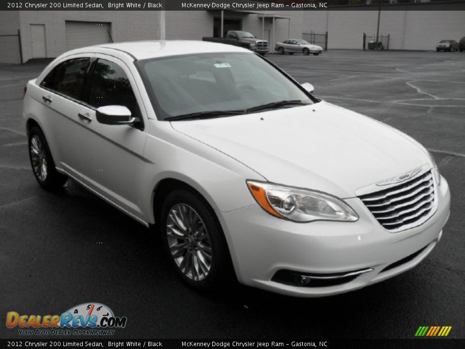 2012 Chrysler 200 Limited Sedan Bright White / Black Photo #5