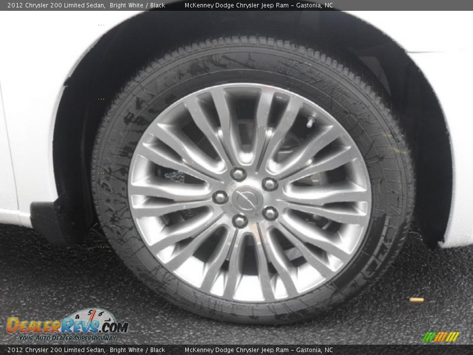 2012 Chrysler 200 Limited Sedan Wheel Photo #23