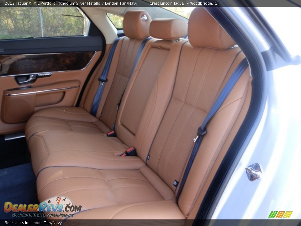 Rear seats in London Tan/Navy - 2012 Jaguar XJ
