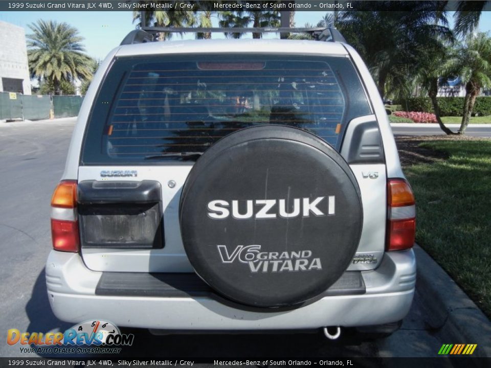 1999 Suzuki Grand Vitara JLX 4WD Silky Silver Metallic / Grey Photo #7