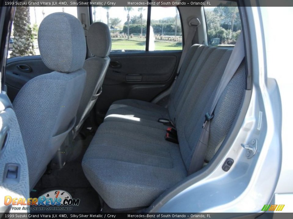 1999 Suzuki Grand Vitara JLX 4WD Silky Silver Metallic / Grey Photo #13