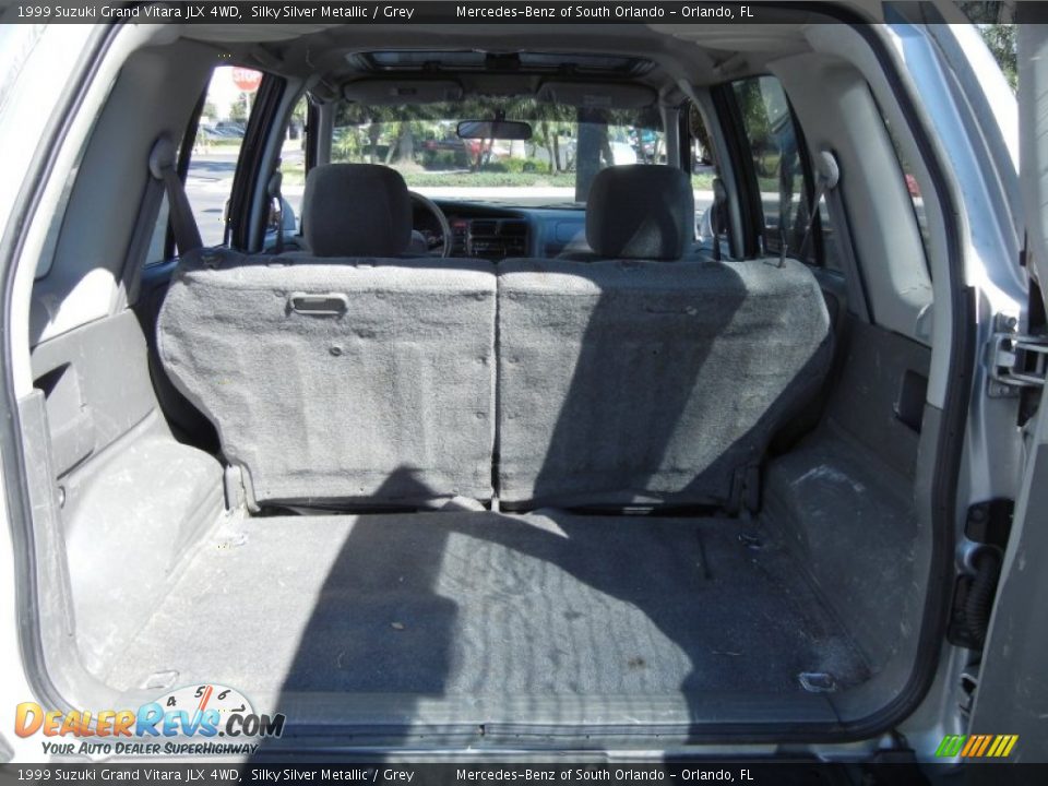 1999 Suzuki Grand Vitara JLX 4WD Silky Silver Metallic / Grey Photo #26
