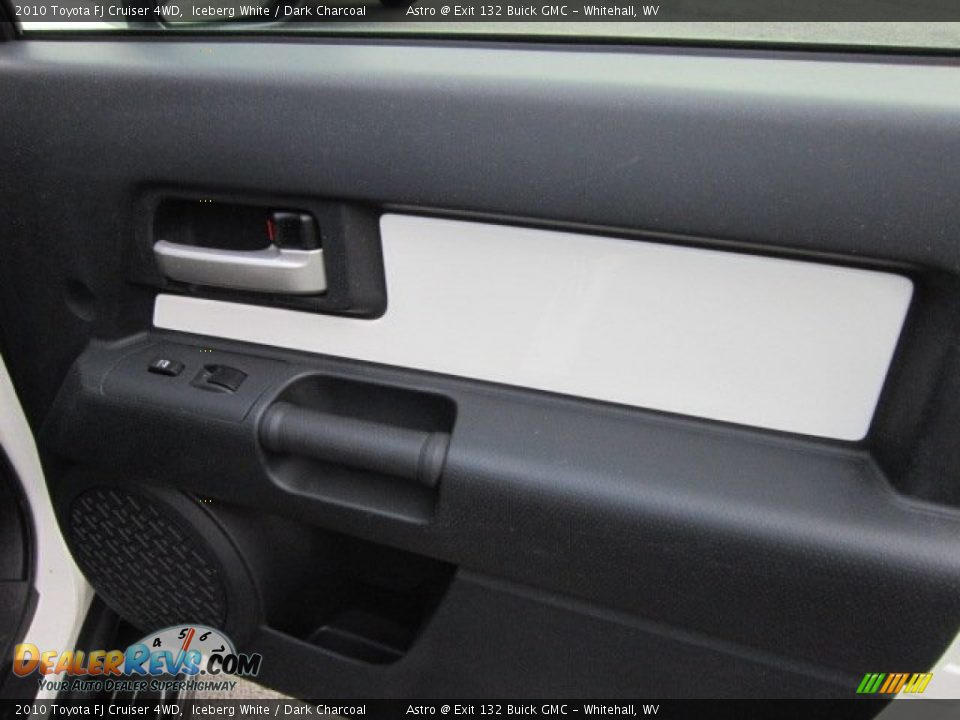 2010 Toyota FJ Cruiser 4WD Iceberg White / Dark Charcoal Photo #11