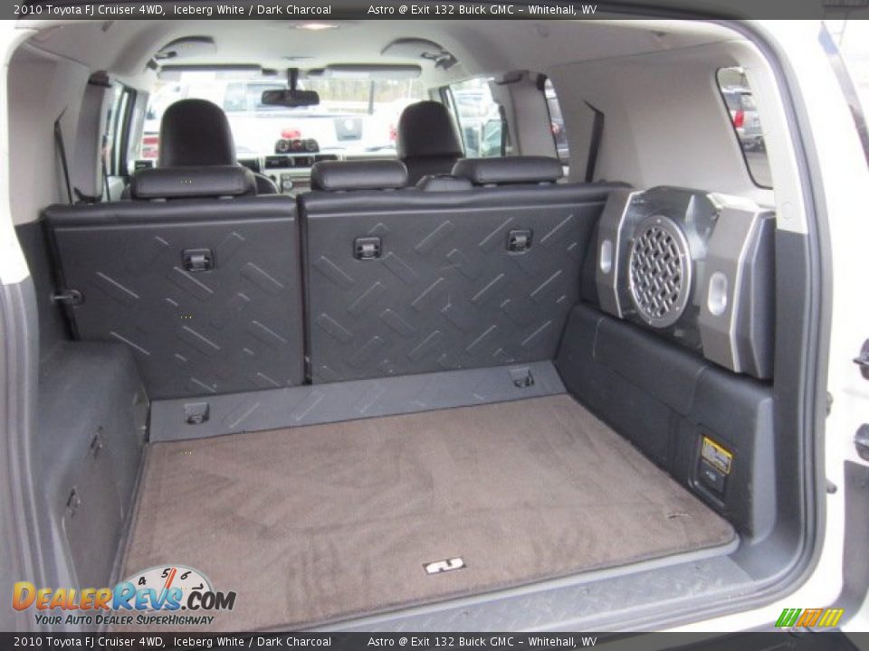 2010 Toyota FJ Cruiser 4WD Iceberg White / Dark Charcoal Photo #13