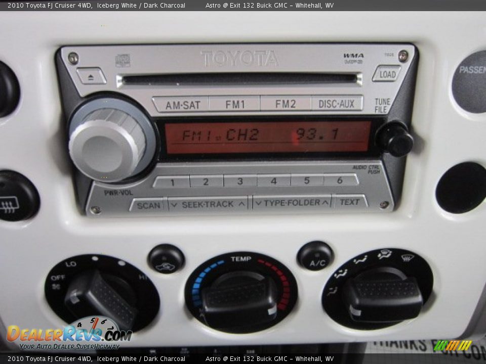 2010 Toyota FJ Cruiser 4WD Iceberg White / Dark Charcoal Photo #19