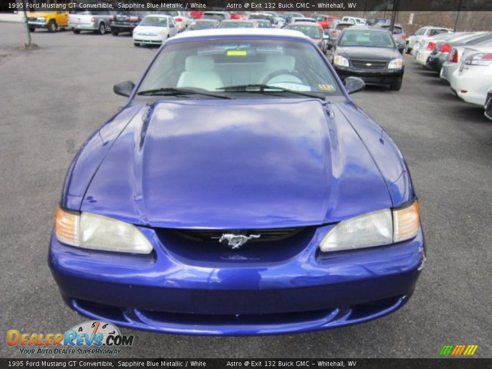 1995 Ford Mustang GT Convertible Sapphire Blue Metallic / White Photo #2