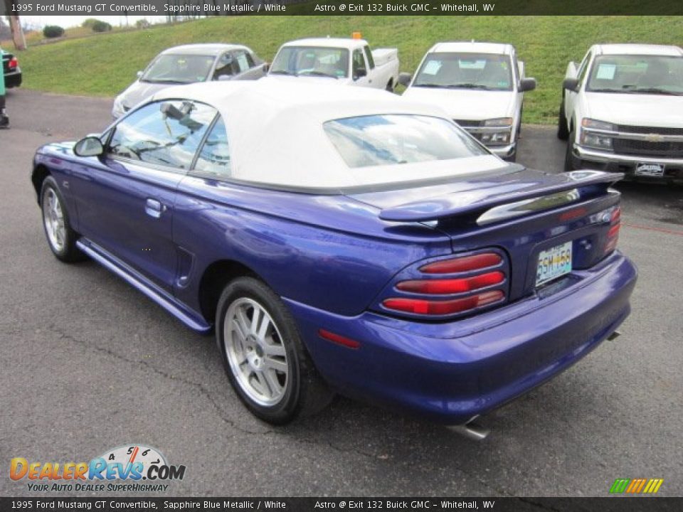 1995 Ford Mustang GT Convertible Sapphire Blue Metallic / White Photo #5