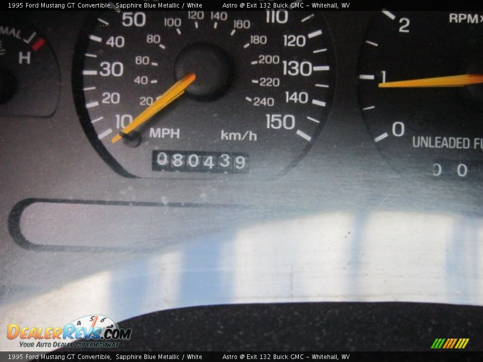 1995 Ford Mustang GT Convertible Sapphire Blue Metallic / White Photo #20