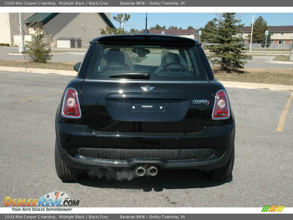 2009 Mini Cooper S Hardtop Midnight Black / Black/Grey Photo #4