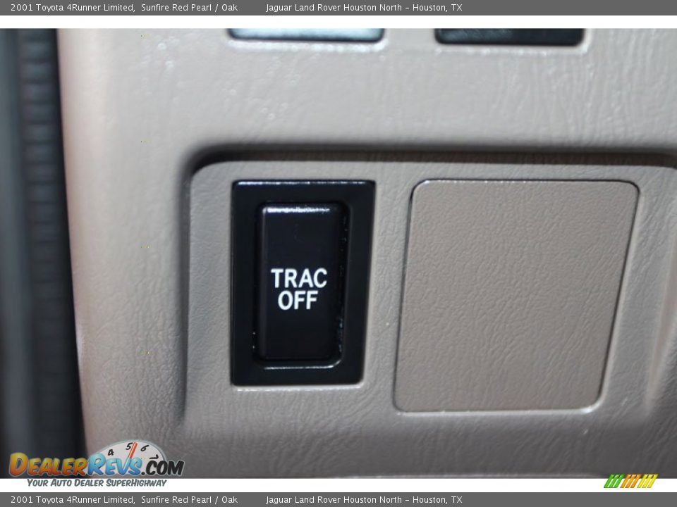 2001 Toyota 4Runner Limited Sunfire Red Pearl / Oak Photo #18