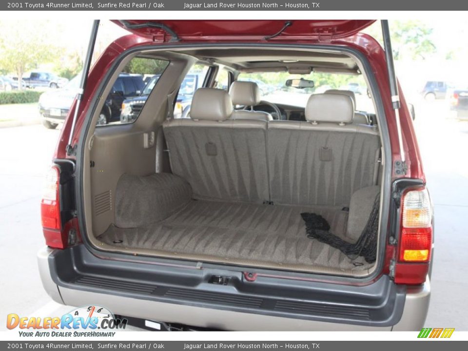 2001 Toyota 4Runner Limited Sunfire Red Pearl / Oak Photo #31