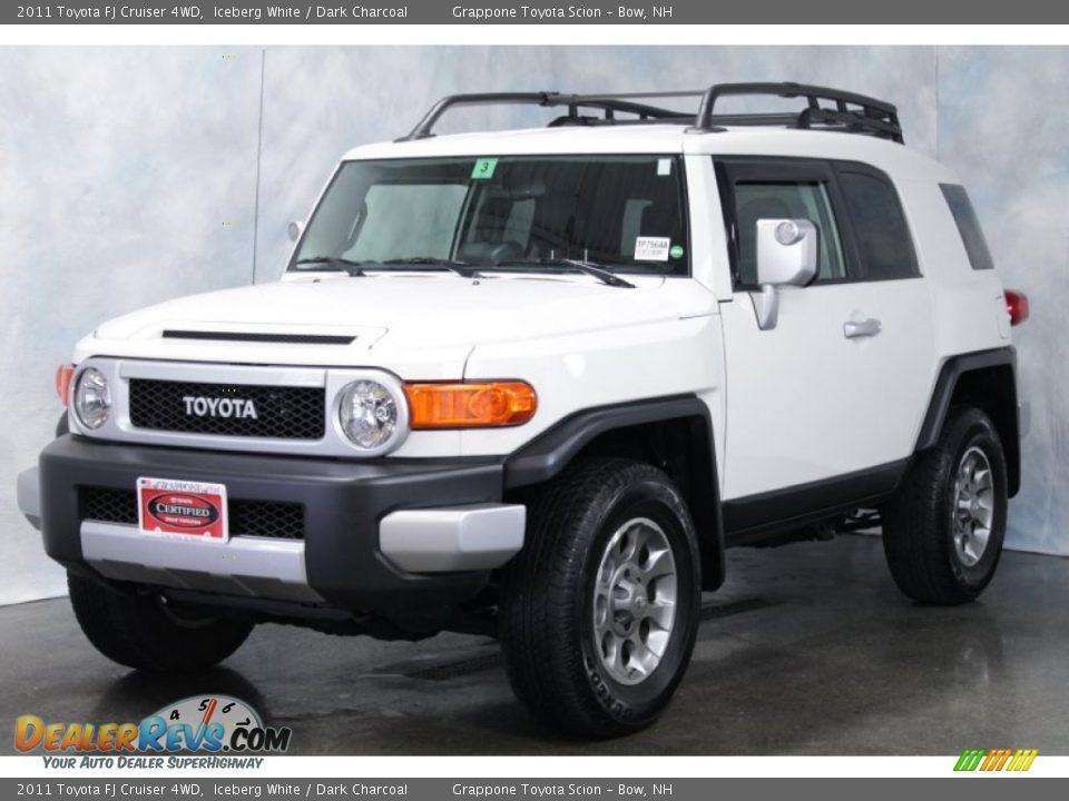 2011 Toyota FJ Cruiser 4WD Iceberg White / Dark Charcoal Photo #1