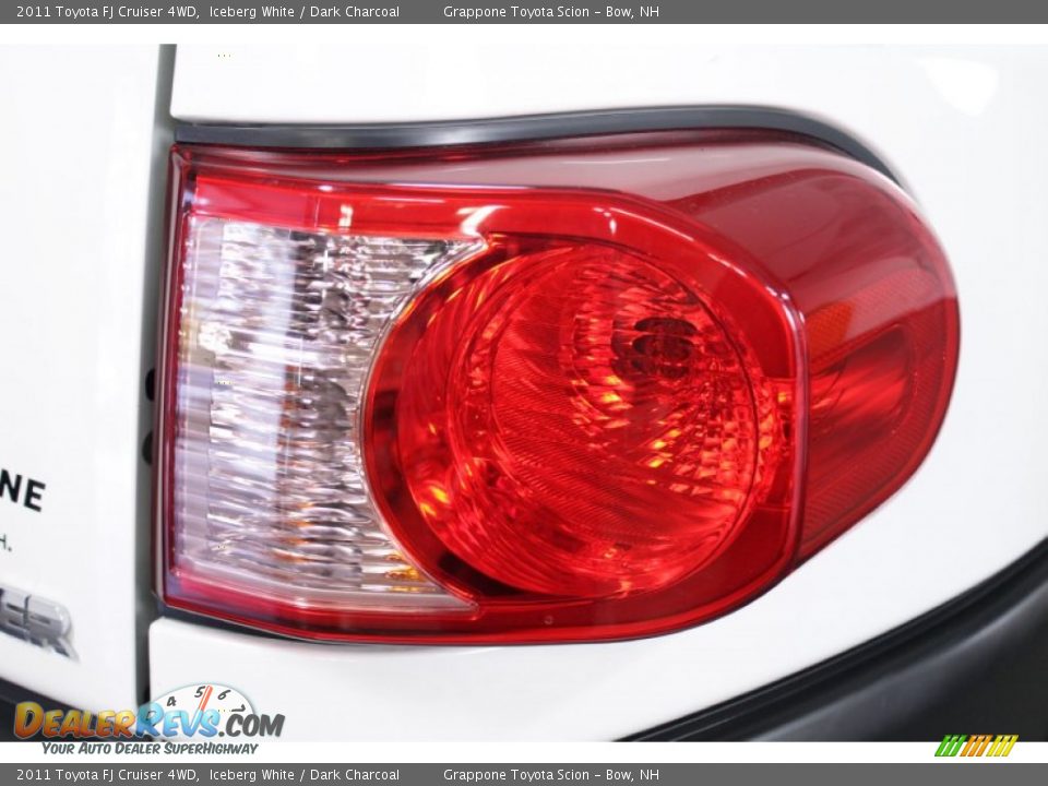 2011 Toyota FJ Cruiser 4WD Iceberg White / Dark Charcoal Photo #11