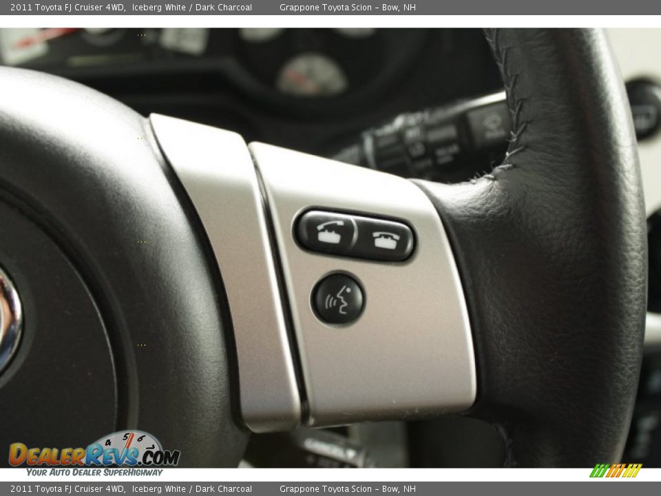 2011 Toyota FJ Cruiser 4WD Iceberg White / Dark Charcoal Photo #22