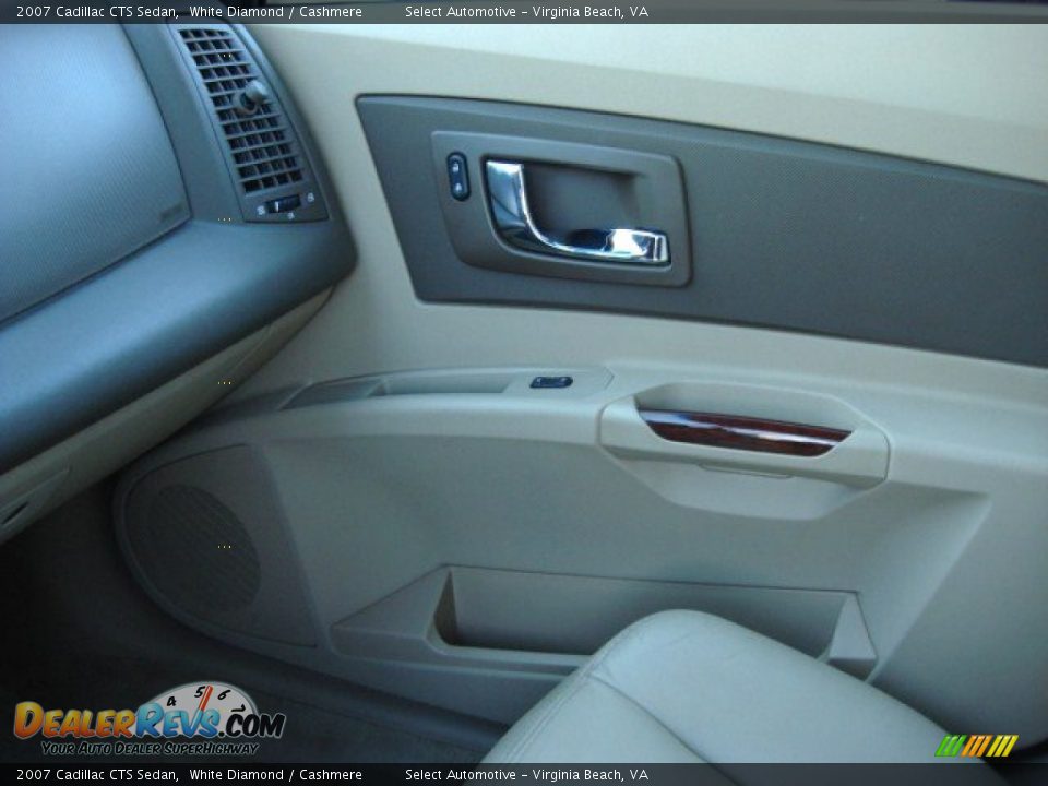 2007 Cadillac CTS Sedan White Diamond / Cashmere Photo #16