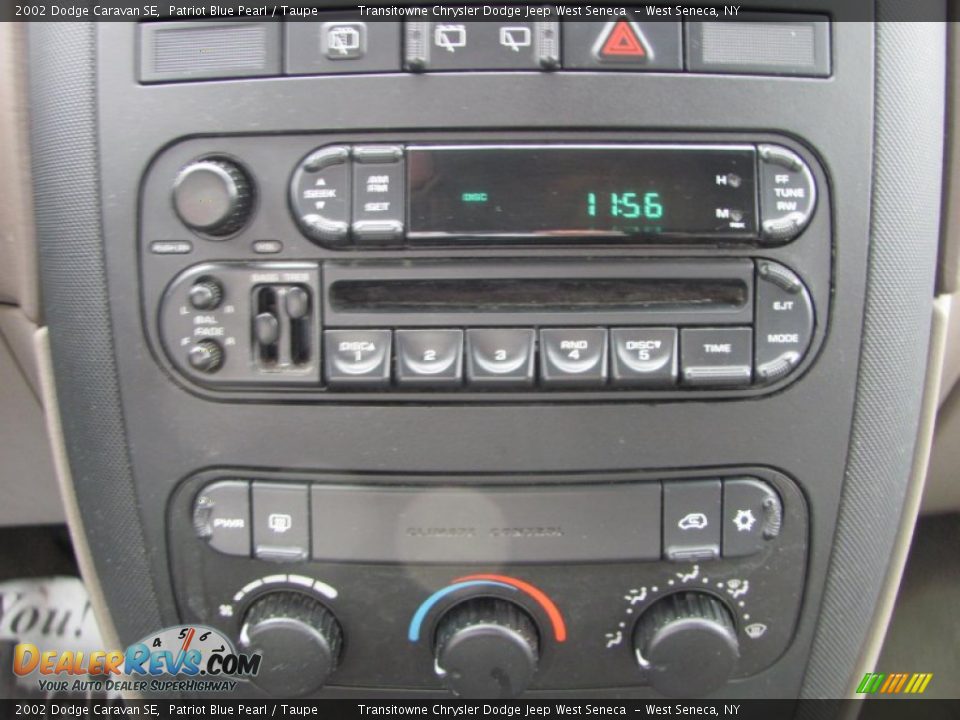 Audio System of 2002 Dodge Caravan SE Photo #4