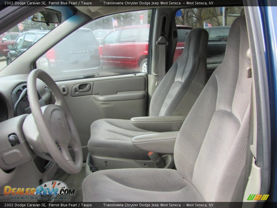 Taupe Interior - 2002 Dodge Caravan SE Photo #8