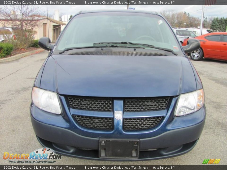 Patriot Blue Pearl 2002 Dodge Caravan SE Photo #14