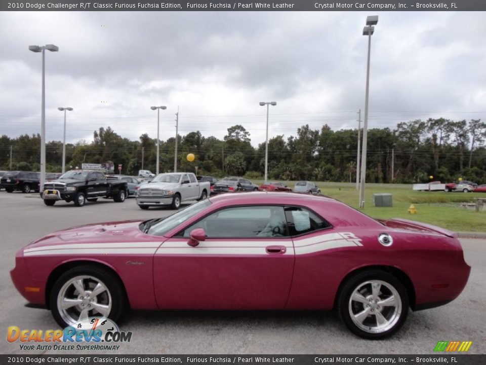Furious Fuchsia 2010 Dodge Challenger R/T Classic Furious Fuchsia Edition Photo #2