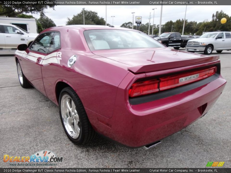 Furious Fuchsia 2010 Dodge Challenger R/T Classic Furious Fuchsia Edition Photo #3