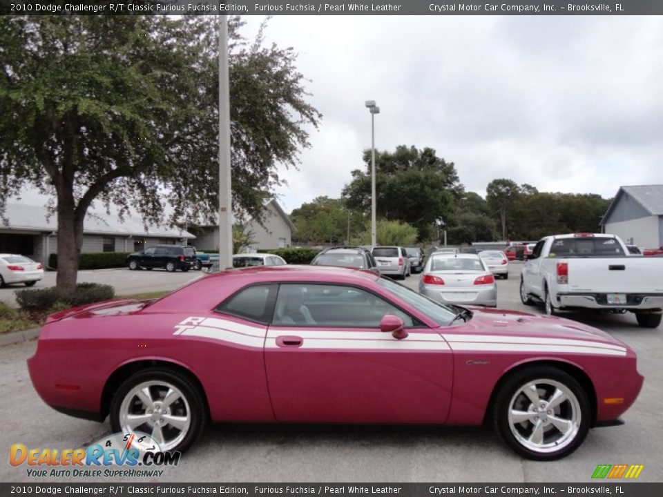 Furious Fuchsia 2010 Dodge Challenger R/T Classic Furious Fuchsia Edition Photo #10