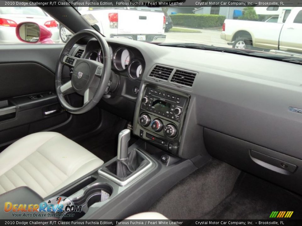 Dashboard of 2010 Dodge Challenger R/T Classic Furious Fuchsia Edition Photo #12