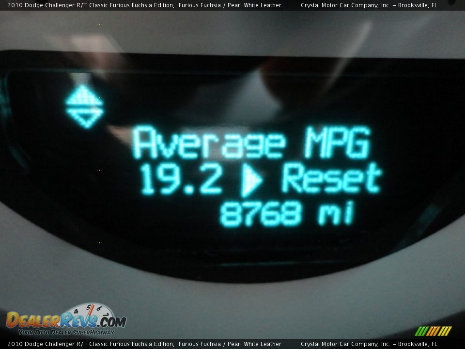 2010 Dodge Challenger R/T Classic Furious Fuchsia Edition Furious Fuchsia / Pearl White Leather Photo #22