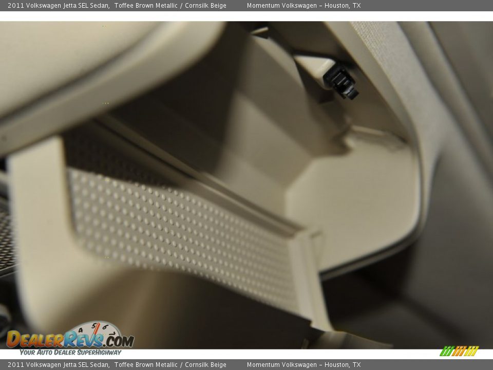 2011 Volkswagen Jetta SEL Sedan Toffee Brown Metallic / Cornsilk Beige Photo #14