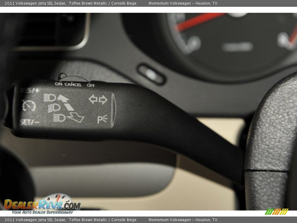 2011 Volkswagen Jetta SEL Sedan Toffee Brown Metallic / Cornsilk Beige Photo #21
