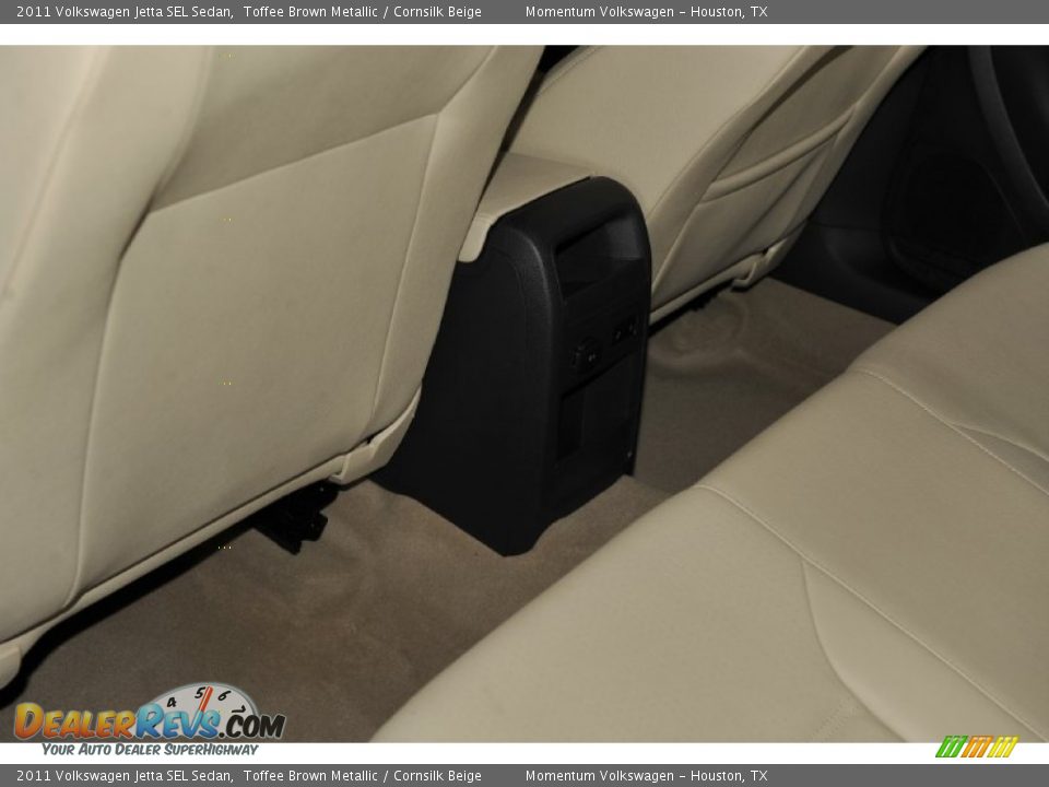 2011 Volkswagen Jetta SEL Sedan Toffee Brown Metallic / Cornsilk Beige Photo #24