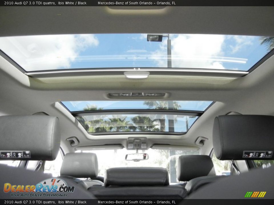 Sunroof of 2010 Audi Q7 3.0 TDI quattro Photo #23