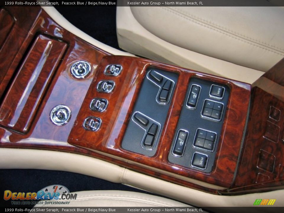 Controls of 1999 Rolls-Royce Silver Seraph  Photo #31