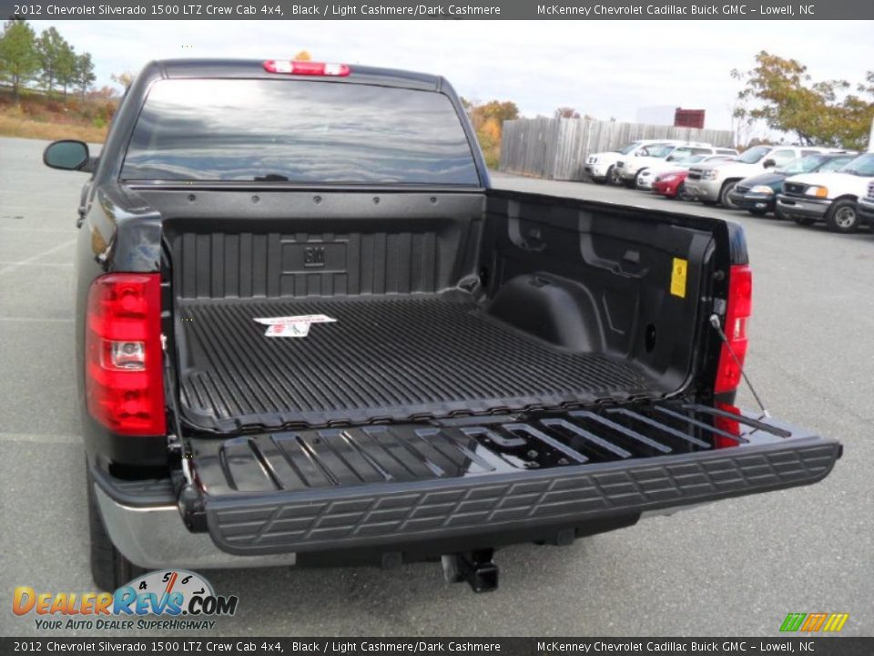 2012 Chevrolet Silverado 1500 LTZ Crew Cab 4x4 Black / Light Cashmere/Dark Cashmere Photo #17