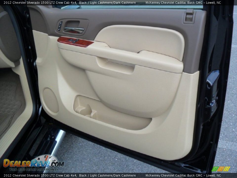 2012 Chevrolet Silverado 1500 LTZ Crew Cab 4x4 Black / Light Cashmere/Dark Cashmere Photo #21