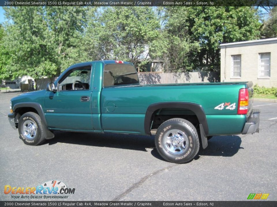 Meadow Green Metallic 2000 Chevrolet Silverado 1500 LS Regular Cab 4x4 Photo #4