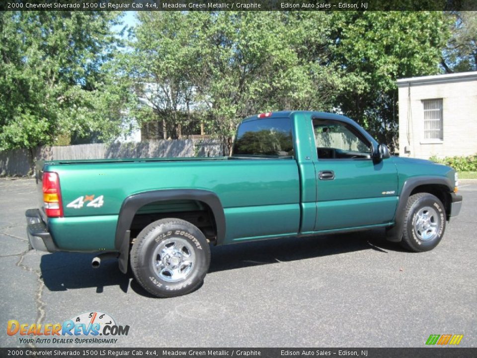 2000 Chevrolet Silverado 1500 LS Regular Cab 4x4 Meadow Green Metallic / Graphite Photo #8