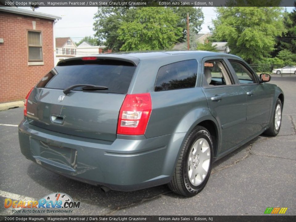 2006 Dodge Magnum Magnesium Pearlcoat / Dark Slate Gray/Light Graystone Photo #7